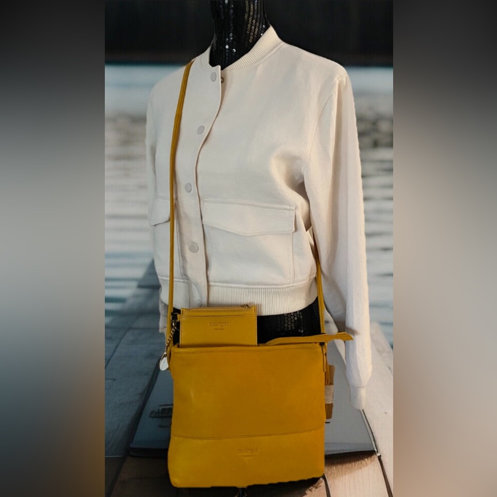 NWT Margot Derby Crossbody Bag & Margot Kate Card Case Soft Yellow Leather 2-PC - Picture 4 of 15